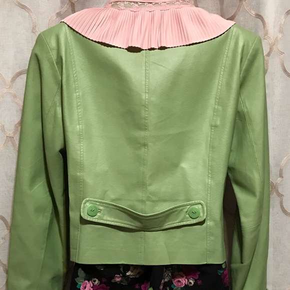 {⚡️SALE} BERNARDO 90’s Vtg Fitted Leather Button Down Cropped Jacket - Picture 3 of 12